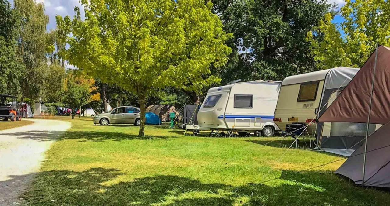 Camping Country Park Crecy La Chapelle - Site Officiel - Next To Disneyland Paris エクステリア 写真
